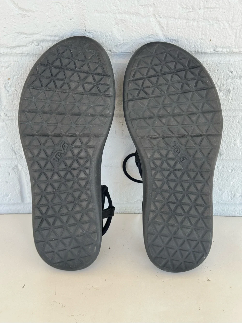 Teva ✨black voya